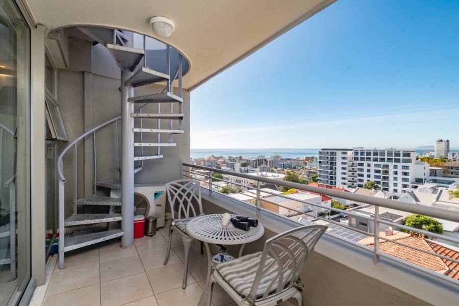 2 Bedroom Property for Sale in Sea Point Western Cape